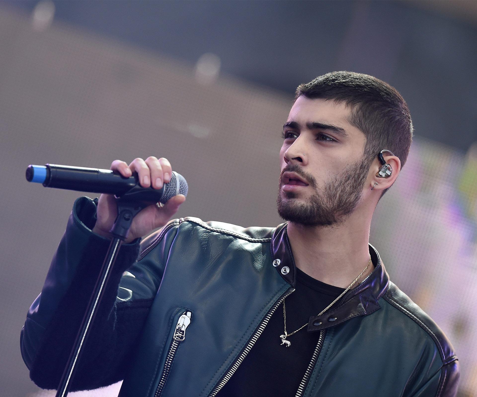 Zayn Malik Says An Alien Told Him To Quit One Direction 