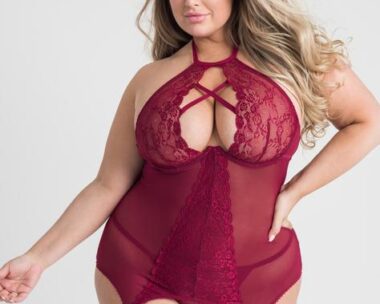 Sexy one size lingerie to fit and flatter your shape
