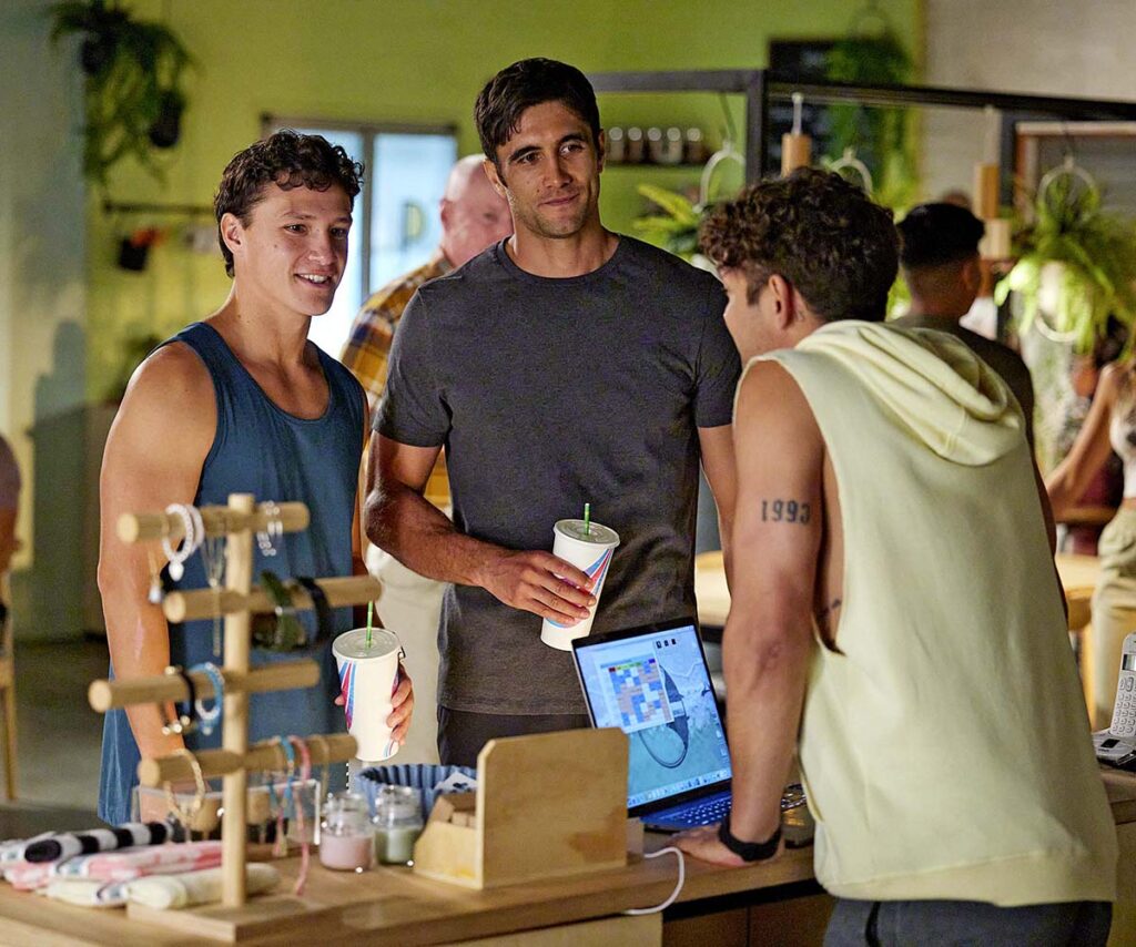 Perri speaks with Tane and Mali in an episode of Home And Away