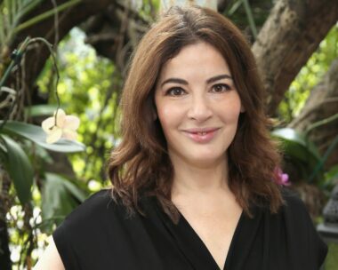 Nigella Lawson shows off wrinkle-free face at 64