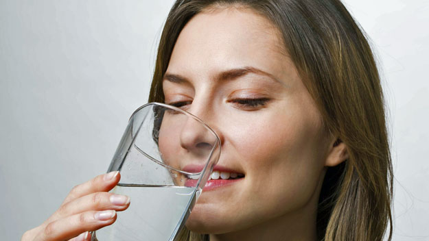 Easy weight-loss tip: drink water before every meal