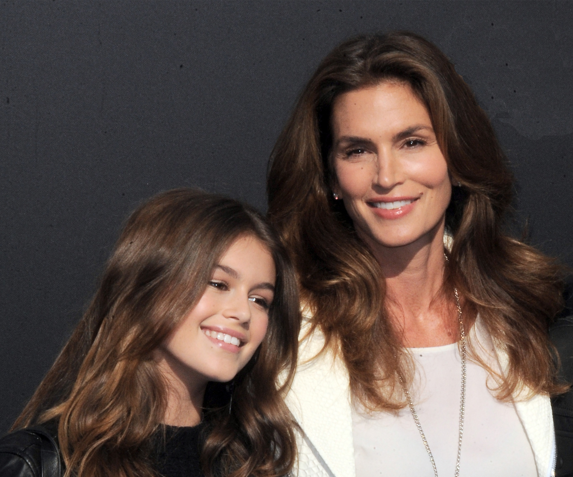 Cindy Crawford's daughter pulls a Miranda Kerr