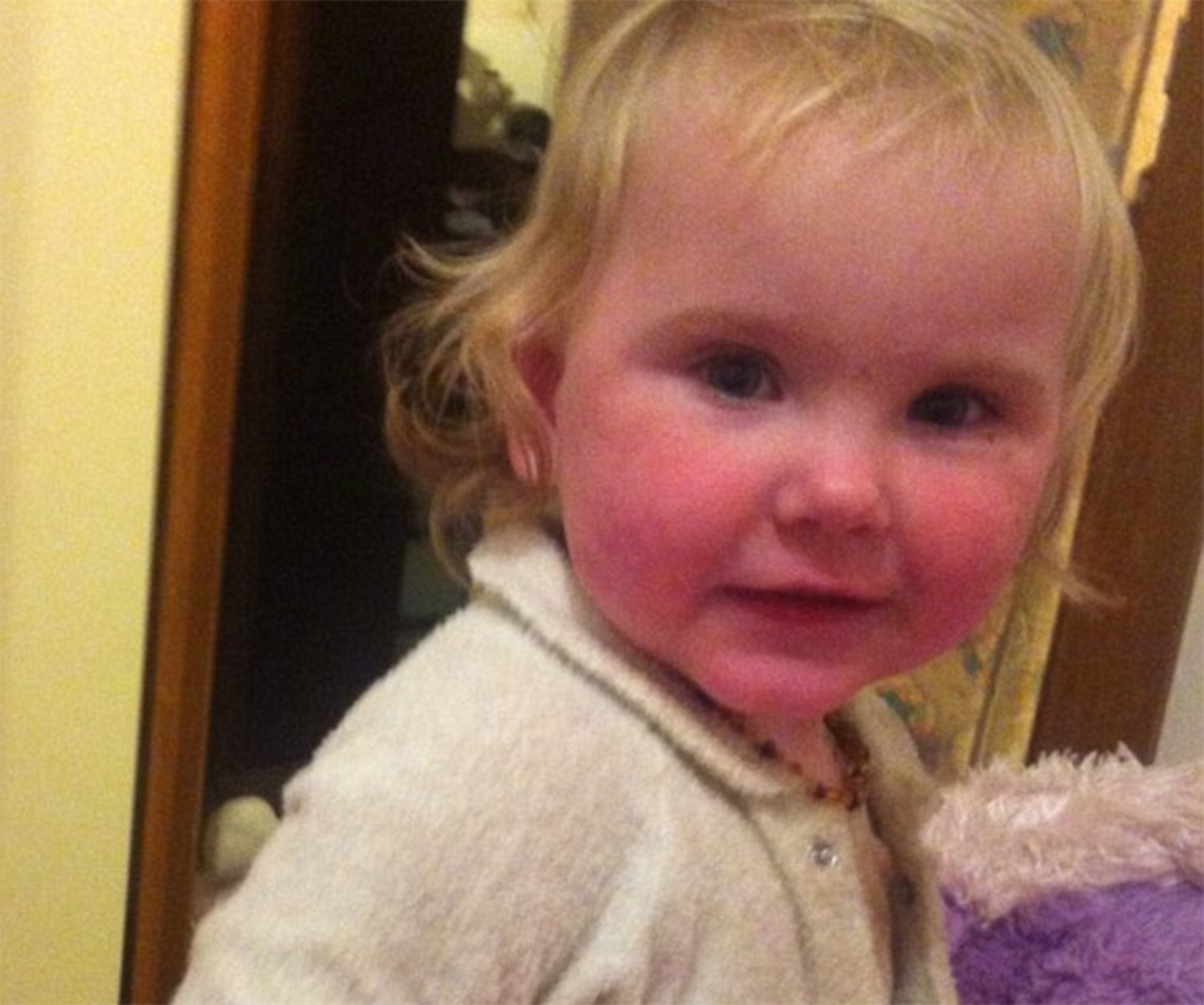 Father of murdered Victorian girl sent text messages pleading for help days before her death