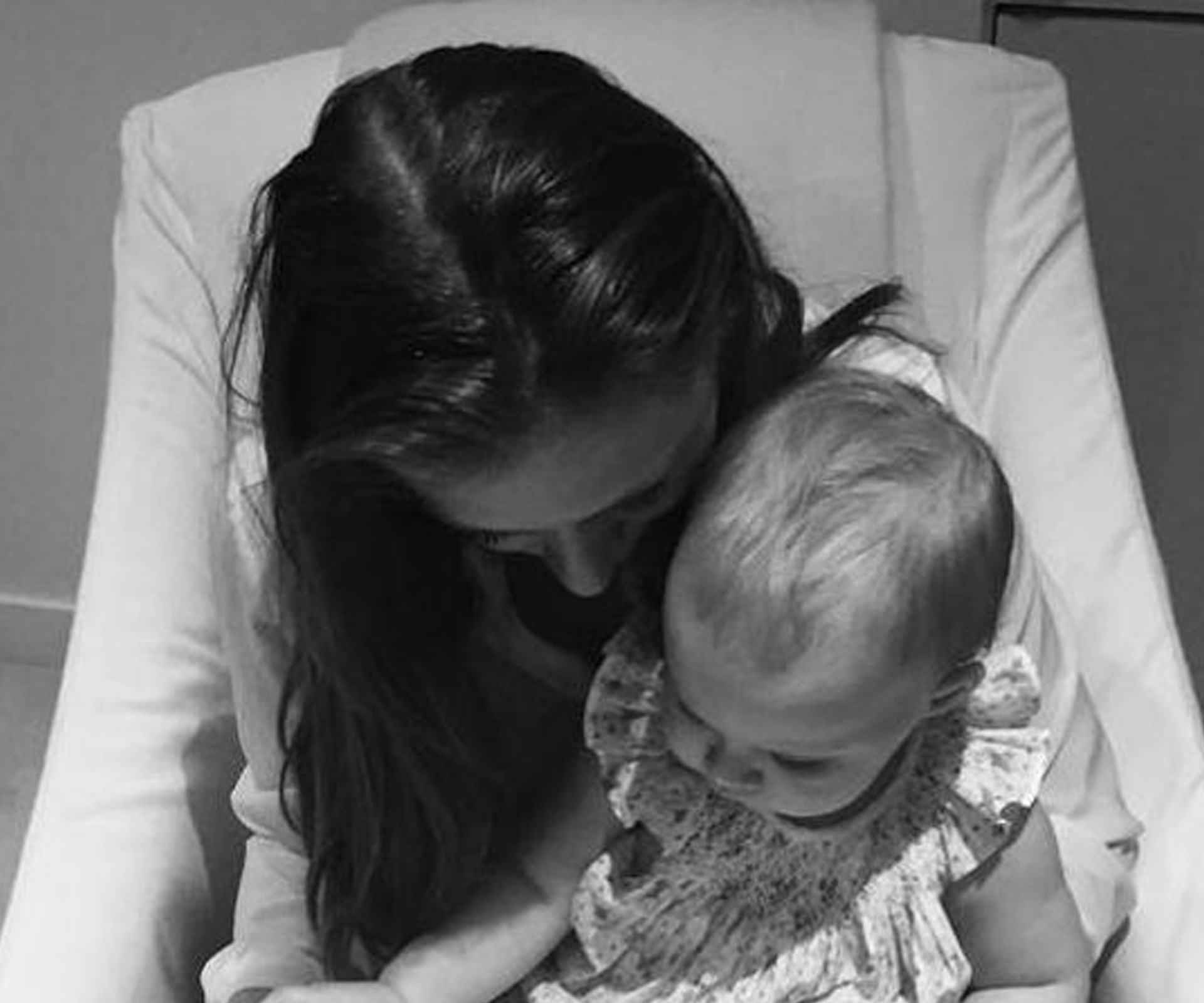 Chelsea Clinton shares heartwarming photo of daughter