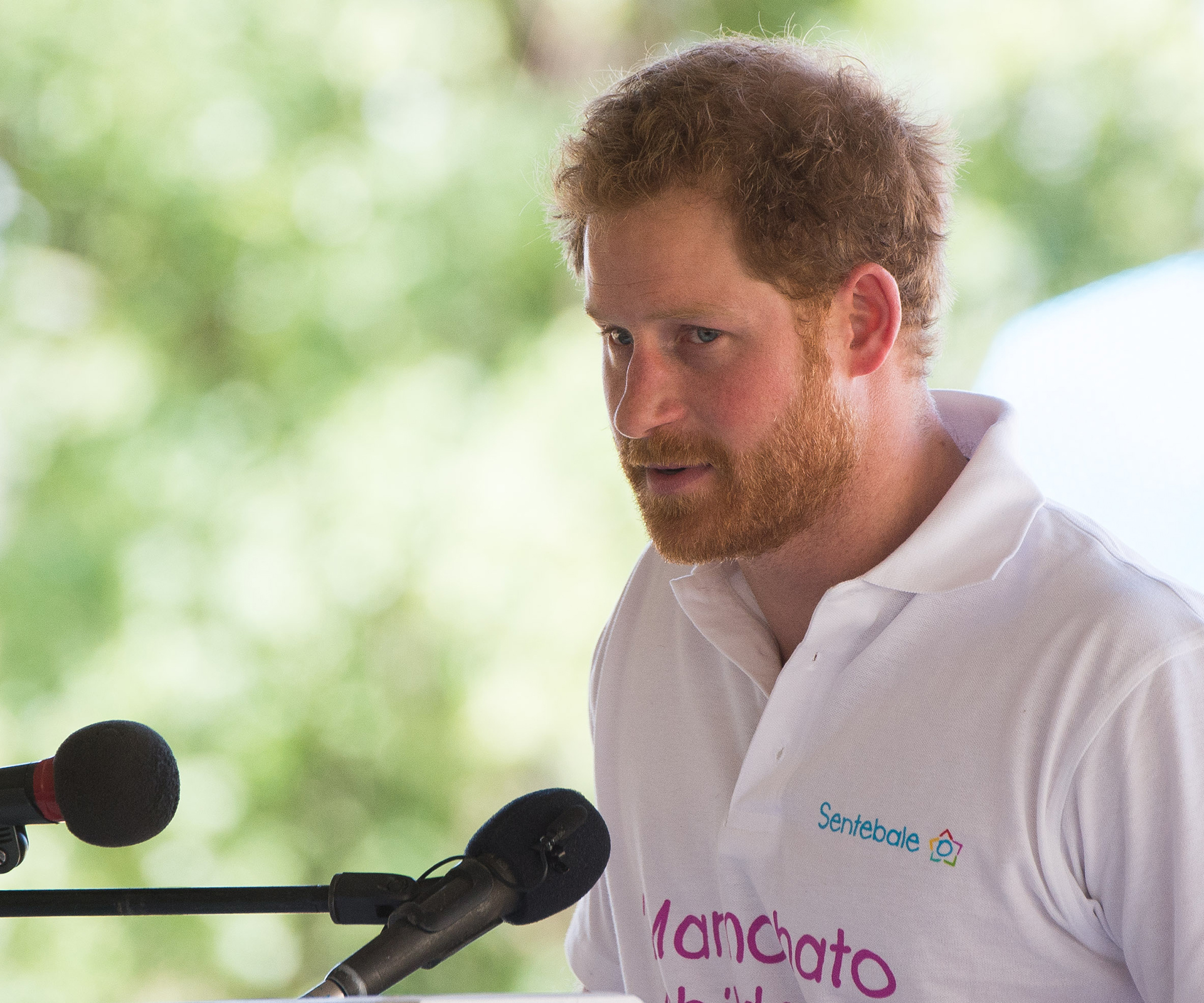 Prince Harry unveils tribute to mum Diana with emotional speech