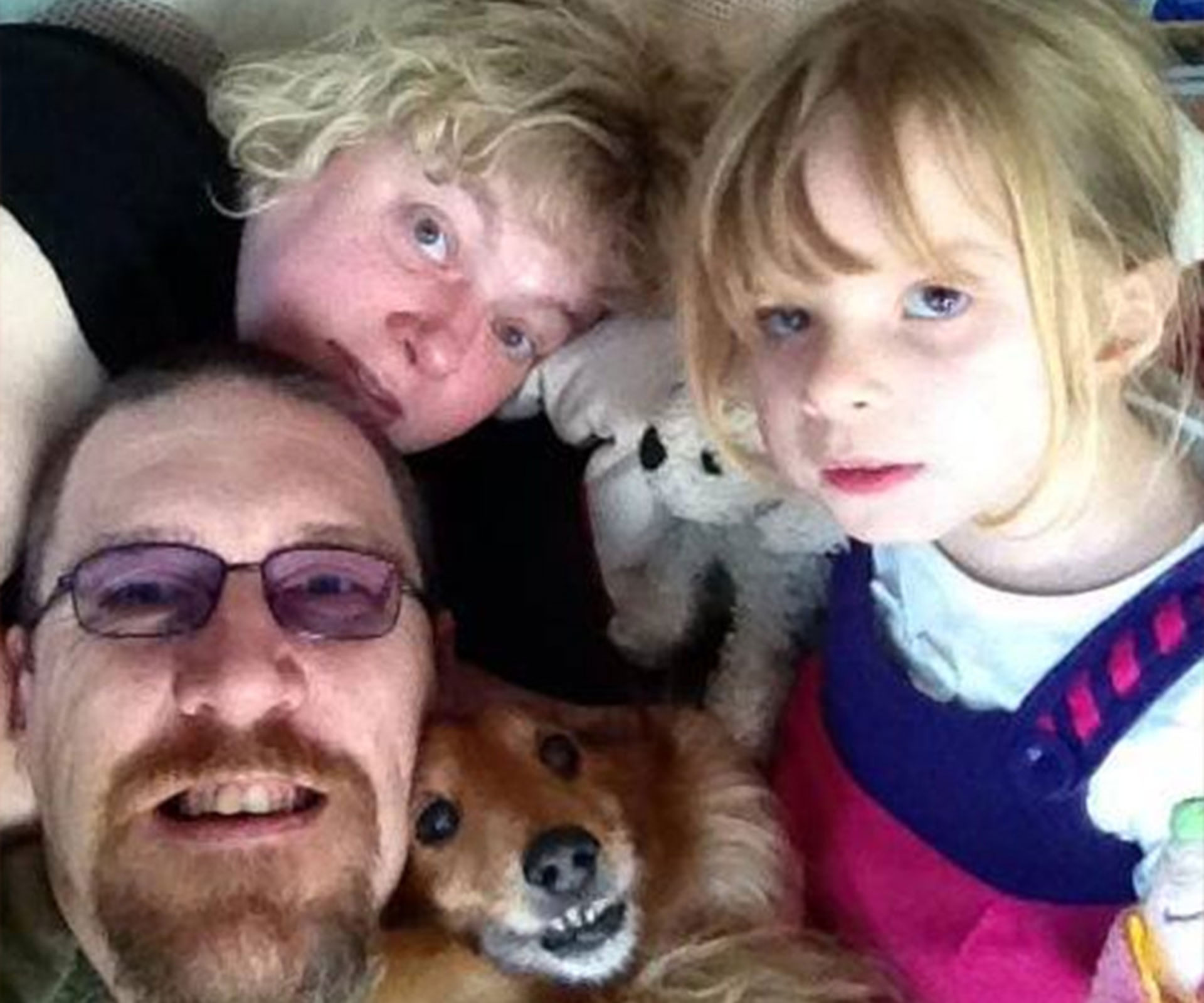 Chilling text man sent wife before drowning their daughter, killing their dogs and hanging himself