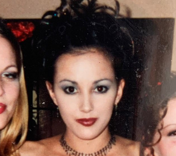 This Aussie celeb is COMPLETELY unrecognisable in throwback photo