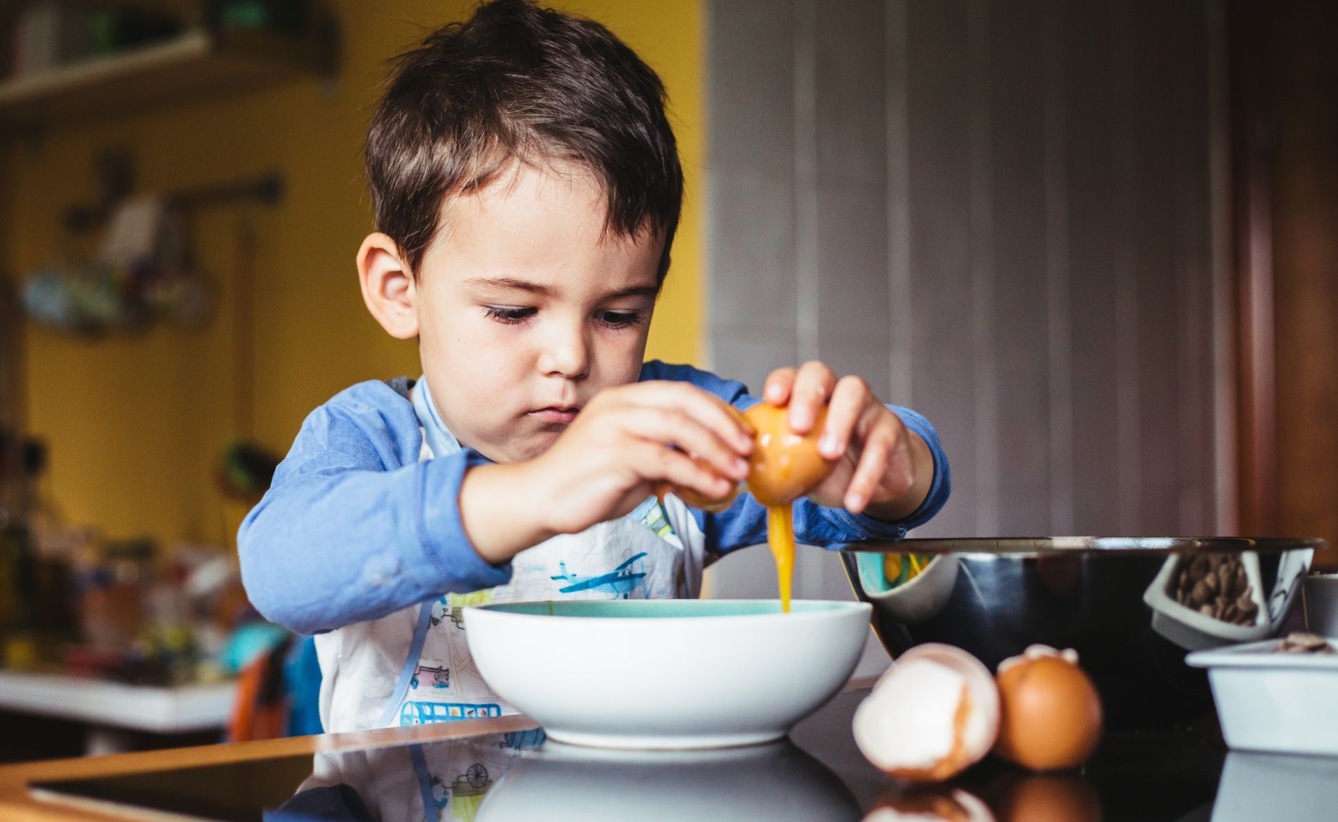 Parents are cracking eggs on their child’s head for a TikTok